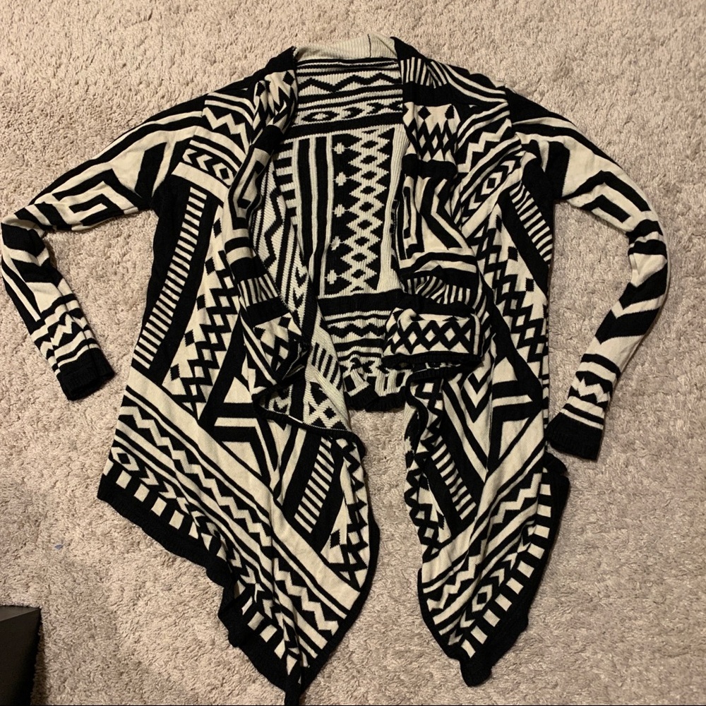 Geometric patterned waterfall cardigan